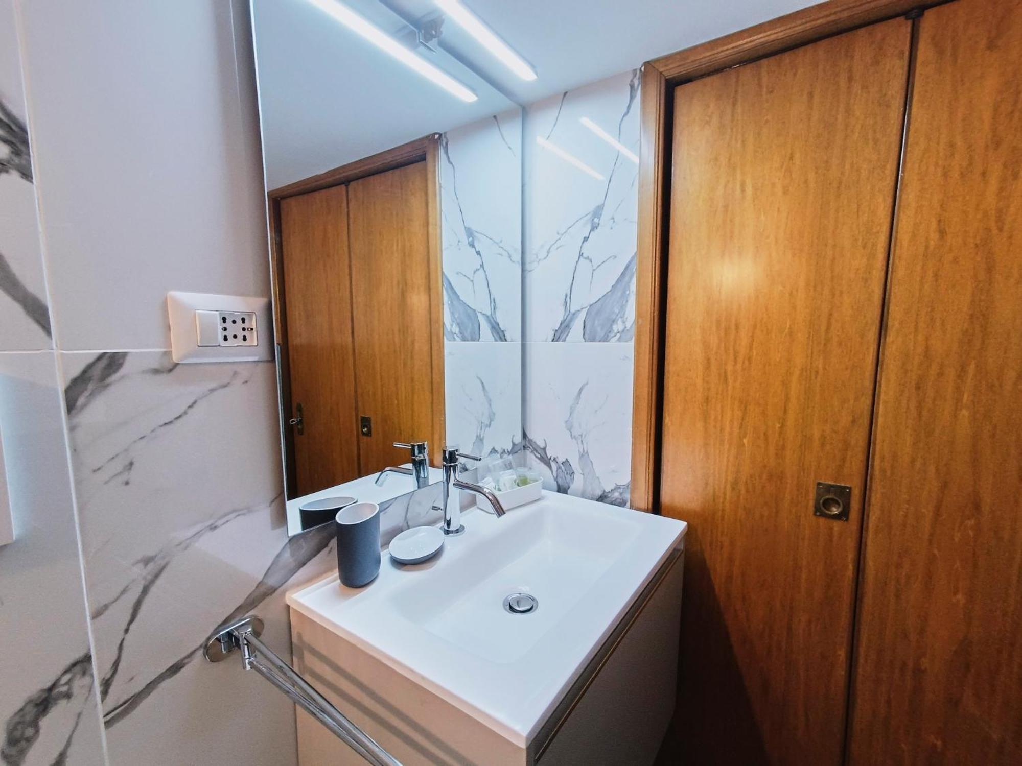 Mini Studio Con Balcone A Piazza Del Popolo 로마 외부 사진